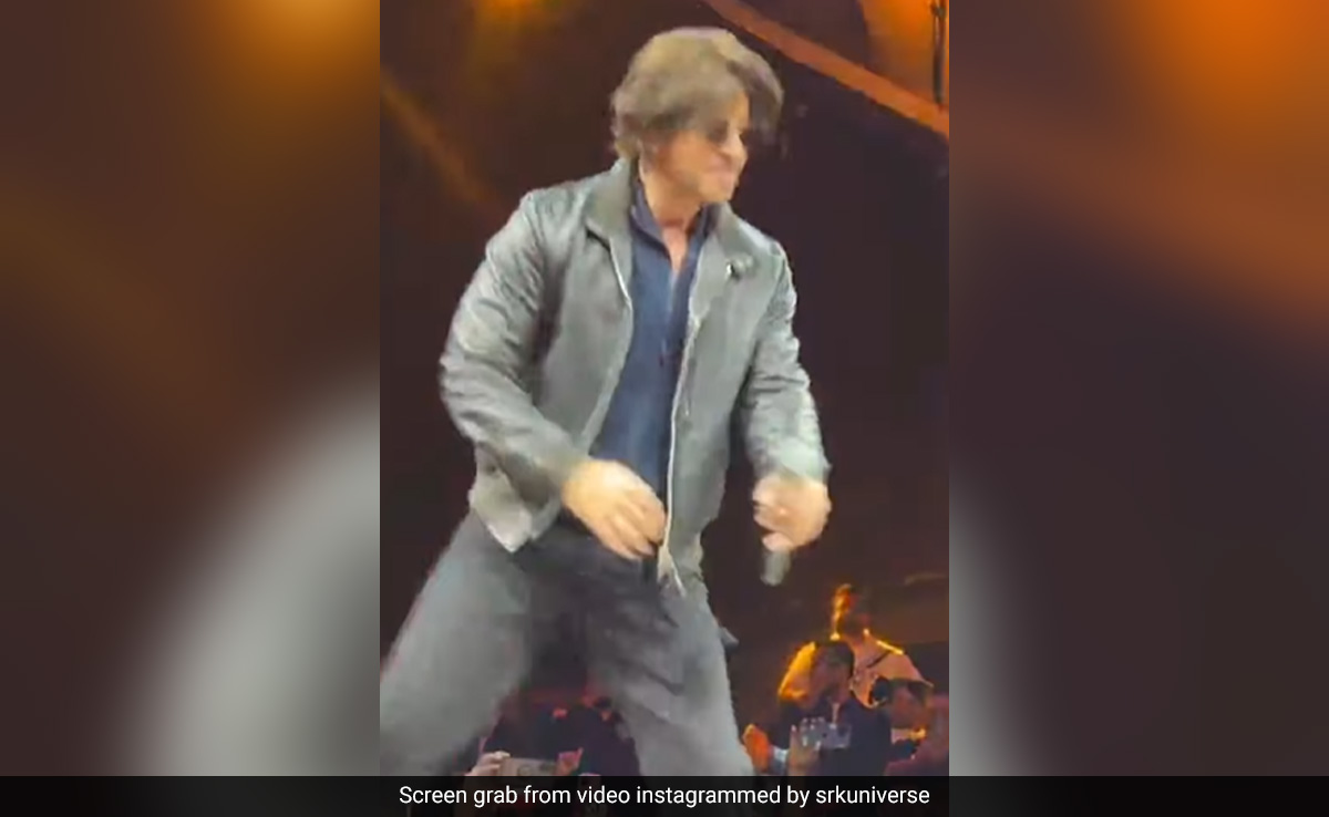 Viral: Shah Rukh Khan Lit Up The Dubai Event With His <i>Chaiya Chaiya</i> Moves