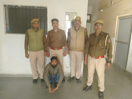 अजमेरः एकतरफा प्यार में नाकाम युवक ने 24 साल की लड़की पर फेंका तेजाब,  गंभीर हालत में चल रहा इलाज अजमेरः एकतरफा प्यार में नाकाम युवक ने 24 साल की लड़की पर फेंका तेजाब,  गंभीर हालत में चल रहा इलाज
