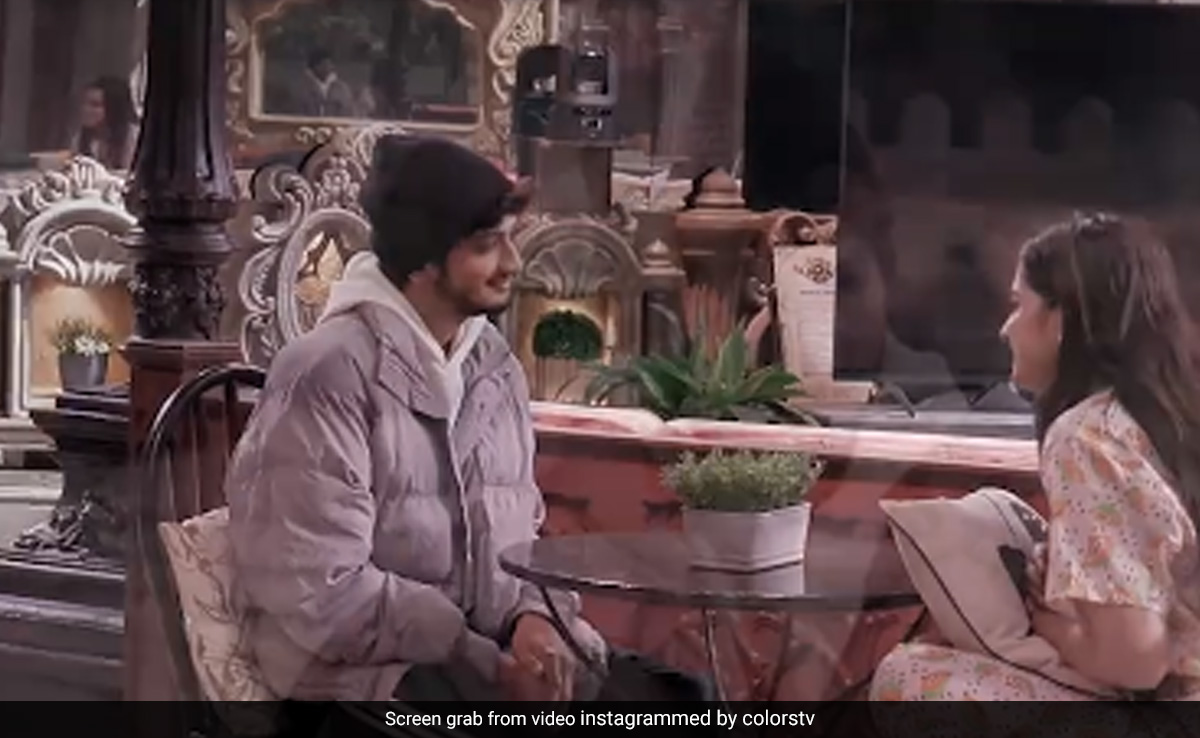 <i>Bigg Boss 17</i>: Munawar Faruqui-Ayesha Khan Are The Centre Of Attention