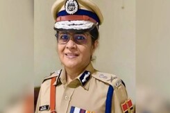 राजस्थान कैडर की सीनियर IPS ऑफिसर नीना सिंह बनीं सीआईएसएफ की डीजी राजस्थान कैडर की सीनियर IPS ऑफिसर नीना सिंह बनीं सीआईएसएफ की डीजी