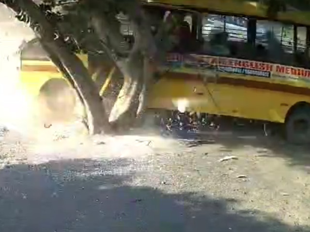 On Camera, School Bus Crashes Into Tree In Pune, 2 Students Injured
