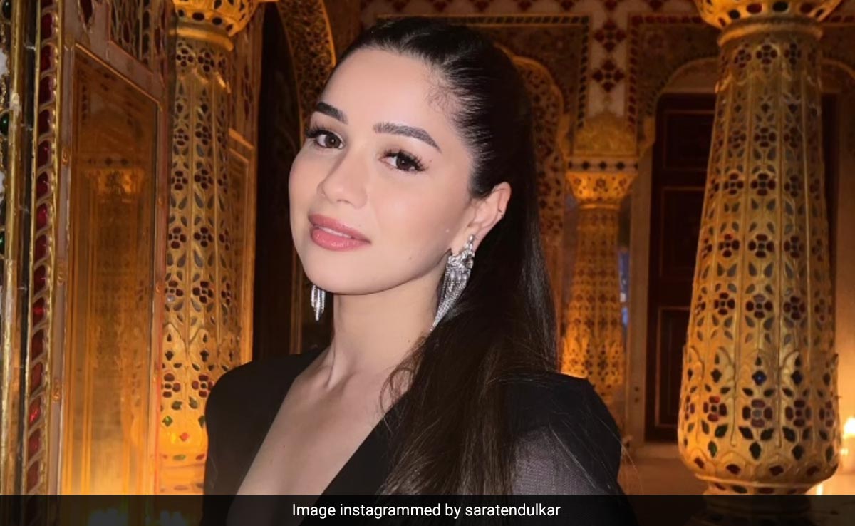 Jaipur's City Palace Was Lit Up More Than Usual Thanks To Sara Tendulkar's Bright And Glowing Soft Makeup