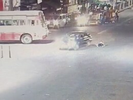 यूपी: लखनऊ में तेज रफ्तार कार ने ट्रैफिक पुलिसकर्मी को उड़ाया, CCTV में कैद हुई घटना यूपी: लखनऊ में तेज रफ्तार कार ने ट्रैफिक पुलिसकर्मी को उड़ाया, CCTV में कैद हुई घटना