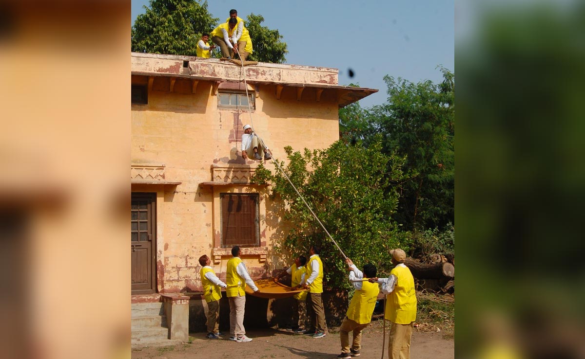 जोधपुर में रेलकर्मियों ने आपदा प्रबंधन का किया  लाइव प्रदर्शन, मॉक ड्रिल में बचाव दल ने दिखाई मुस्तैदी