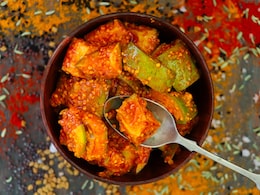 Pickle Preservation Tips: बरसात के मौसम में अचार को खराब होने से बचाने के लिए अपनाएं ये घरेलू उपाय Pickle Preservation Tips: बरसात के मौसम में अचार को खराब होने से बचाने के लिए अपनाएं ये घरेलू उपाय