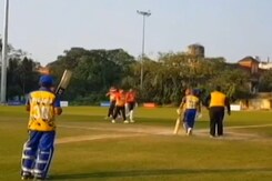 क्या टी-20 जैसा लोकप्रिय हो जाएगा 100 BALLS Cricket? क्या टी-20 जैसा लोकप्रिय हो जाएगा 100 BALLS Cricket?