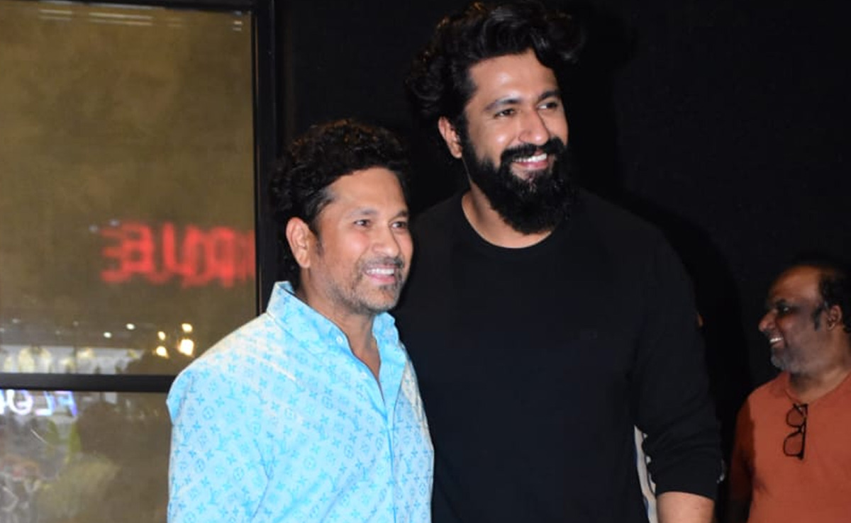 In Pics: Sachin Tendulkar Watches Vicky Kaushal's <i>Sam Bahadur</i>
