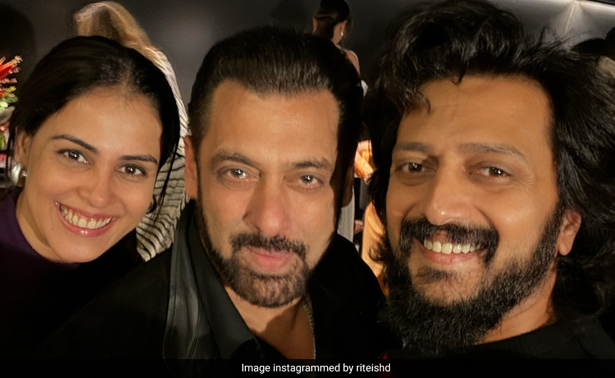 Inside Pics From Salman Khan's Birthday Bash With Friends