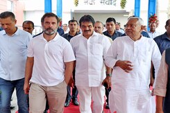"He Left His Shawl, Turned Car Around": Rahul Gandhi Mocks Nitish Kumar "He Left His Shawl, Turned Car Around": Rahul Gandhi Mocks Nitish Kumar