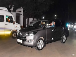 "यह एक विराम है..." : गिरफ्तारी के बाद हेमंत सोरेन के X हैंडल पर पोस्ट की गई कविता "यह एक विराम है..." : गिरफ्तारी के बाद हेमंत सोरेन के X हैंडल पर पोस्ट की गई कविता