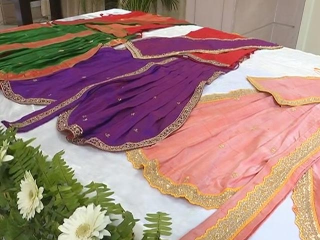 भगवान राम के लिए लाखों भक्तों ने मिलकर तैयार किए वस्त्र