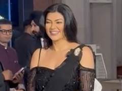 Sushmita In A Saree For Ira's Reception Is Setting Wedding Guest Goals