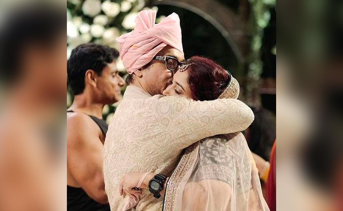 Aamir Khan And Daughter Ira In A Picture-Perfect Moment From Her Wedding To Nupur Shikhare
