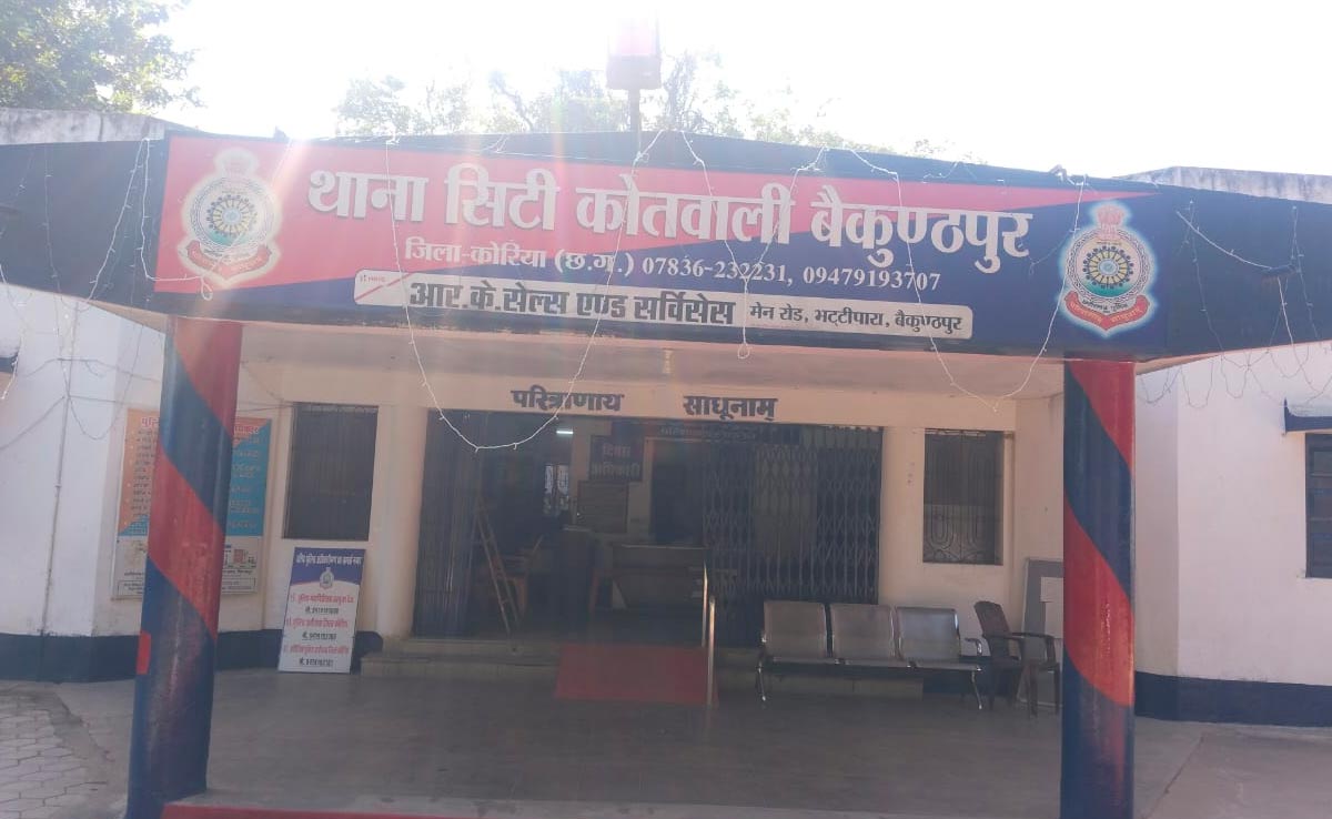 इलाज के लिए लाई गई अस्पताल, चकमा देकर हुई फरार, आरोपी महिला पर सौतेली बेटी की हत्या का आरोप