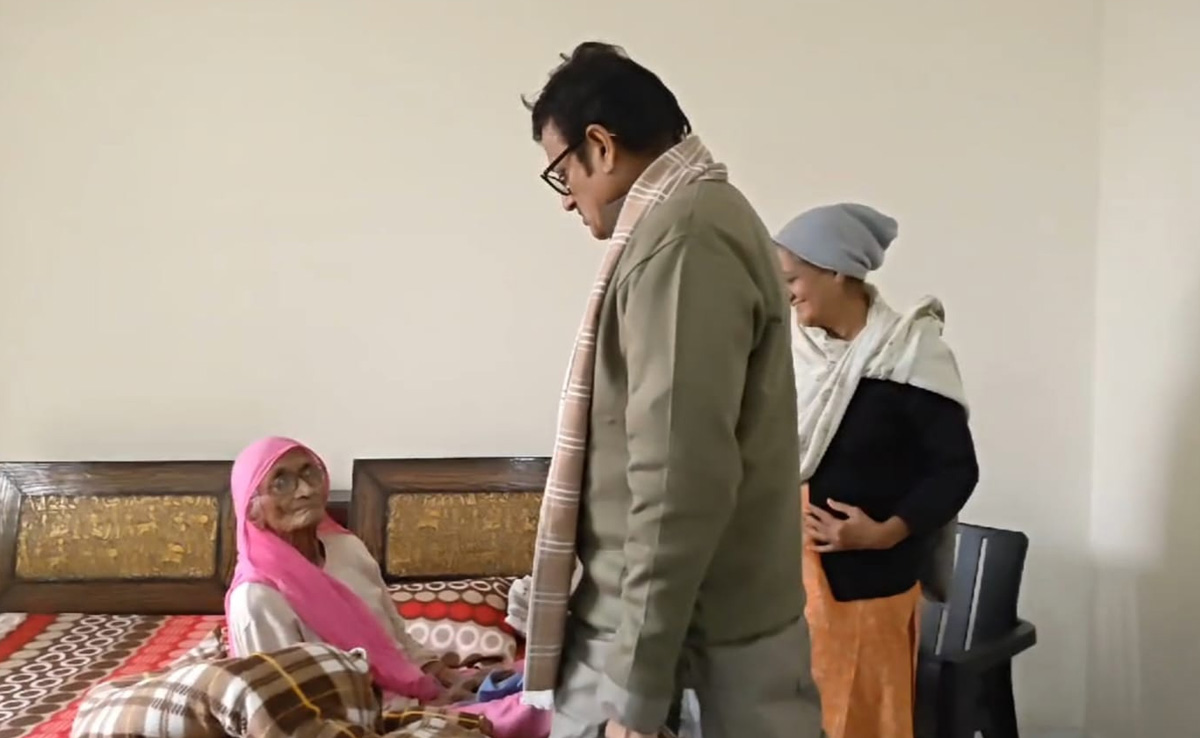 3 महीने बाद अपने पैतृक घर पहुंचे राजेंद्र राठौड़, बीमार मां का लिया हालचाल, करणपुर चुनाव पर कह दी ये बड़ी बात