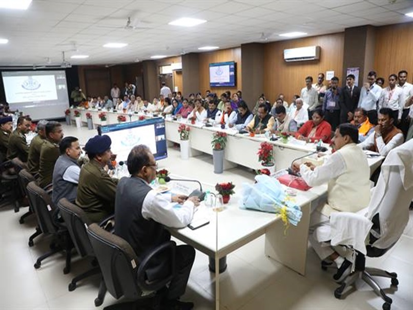हर जिले में पुलिस बैंड-साइबर थाना, गांवों में CCTV, जानिए CM मोहन यादव ने समीक्षा बैठक में क्या कहा?