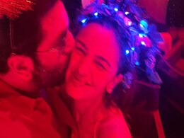 आलिया भट्ट को किस करते दिखे रणबीर कपूर, ये वाली न्यू ईयर फोटो देखी आपने ? आलिया भट्ट को किस करते दिखे रणबीर कपूर, ये वाली न्यू ईयर फोटो देखी आपने ?