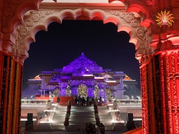 Ayodhya Ram Mandir: राम मंदिर गर्भगृह के द्वार पर बनाई गई हैं संगमरमर की 100 से ज्यादा मूर्तियां Ayodhya Ram Mandir: राम मंदिर गर्भगृह के द्वार पर बनाई गई हैं संगमरमर की 100 से ज्यादा मूर्तियां