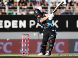 6,4,4,4, 6 - Finn Allen Smashes Shaheen Afridi For 24 Runs In 5 Balls. Watch