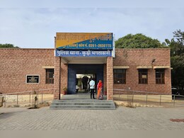 Jodhpur News: नए वाहन खरीदने वालों कॉल सेंटर से देता था यह ऑफर, पुलिस ने दबोचा Jodhpur News: नए वाहन खरीदने वालों कॉल सेंटर से देता था यह ऑफर, पुलिस ने दबोचा