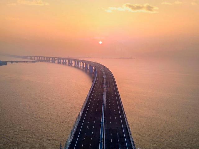 Mumbai To Navi Mumbai In 20 Minutes As India's Longest Sea Bridge Opens