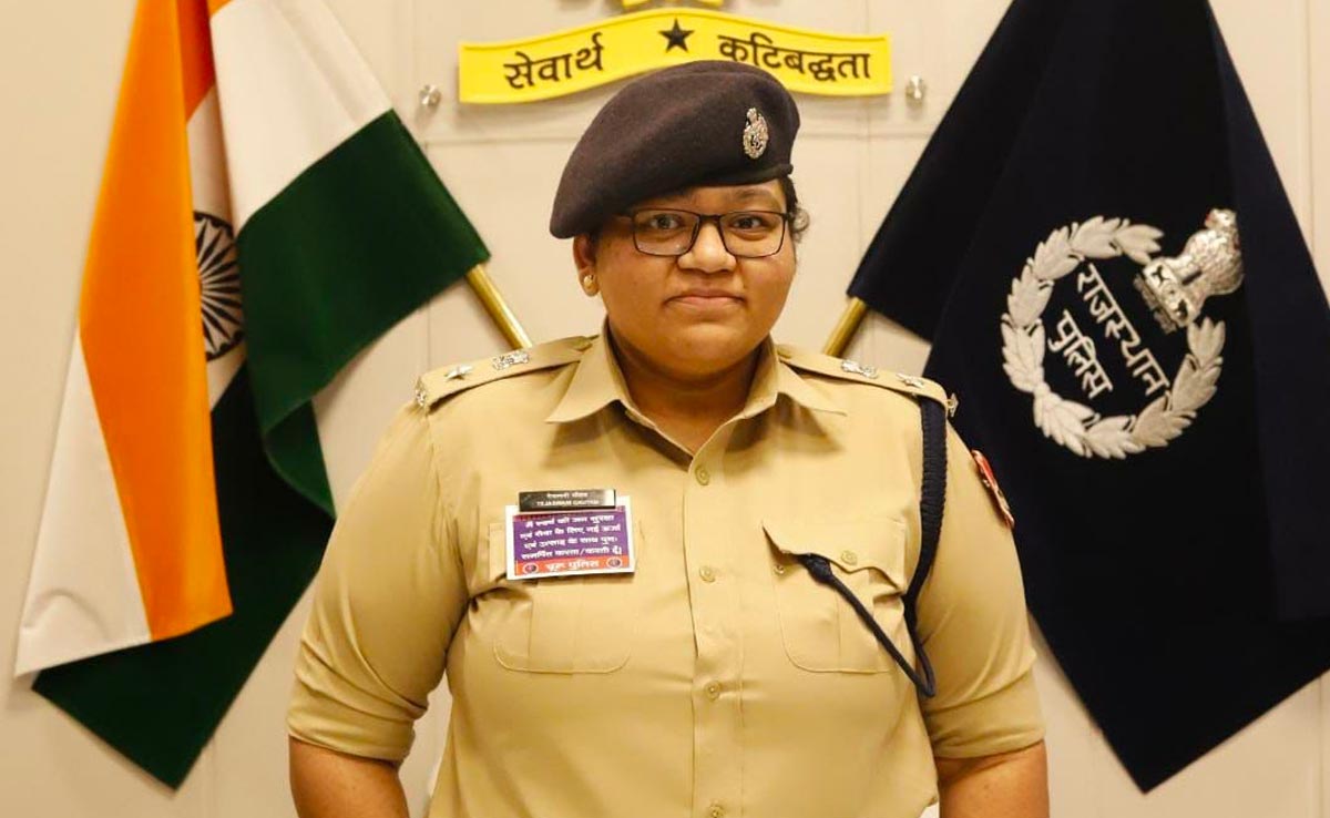 Success Story: पुलिसकर्मियों से नुक्कड़ नाटक करवाकर फेमस हुईं ये IPS अधिकारी, अब राज्यपाल ने किया सम्मानित