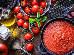 What Is The Right Way To Cut Tomato For Different Dishes?