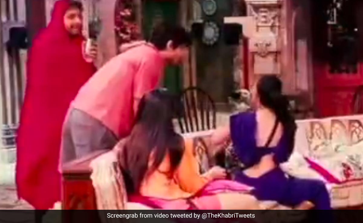 बिग बॉस 17 से बाहर होंगे अभिषेक कुमार! इस कंटेस्टेंट पर उठा दिया हाथ, सामने आया प्रोमो