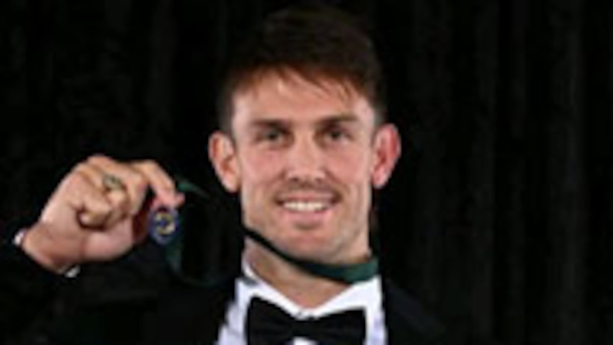 i-love-a-beer-australia-cricketer-s-award-acceptance-speech-goes