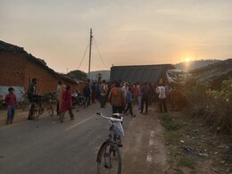 Katni News: बेकाबू होकर घर में घुसी हाइवा, चपेट में आने से मां-बेटी की दर्दनाक मौत  Katni News: बेकाबू होकर घर में घुसी हाइवा, चपेट में आने से मां-बेटी की दर्दनाक मौत