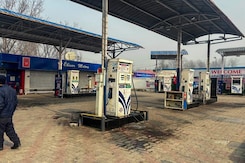 Chandigarh Rations Fuel After Panic Buying Over Truckers' Strike Chandigarh Rations Fuel After Panic Buying Over Truckers' Strike