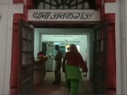 तीसरी शादी की खुली पोल तो शौहर ने दूसरी बीवी से कहा 'तलाक-तलाक-तलाक', केस दर्ज, जानिए पूरा मामला तीसरी शादी की खुली पोल तो शौहर ने दूसरी बीवी से कहा 'तलाक-तलाक-तलाक', केस दर्ज, जानिए पूरा मामला