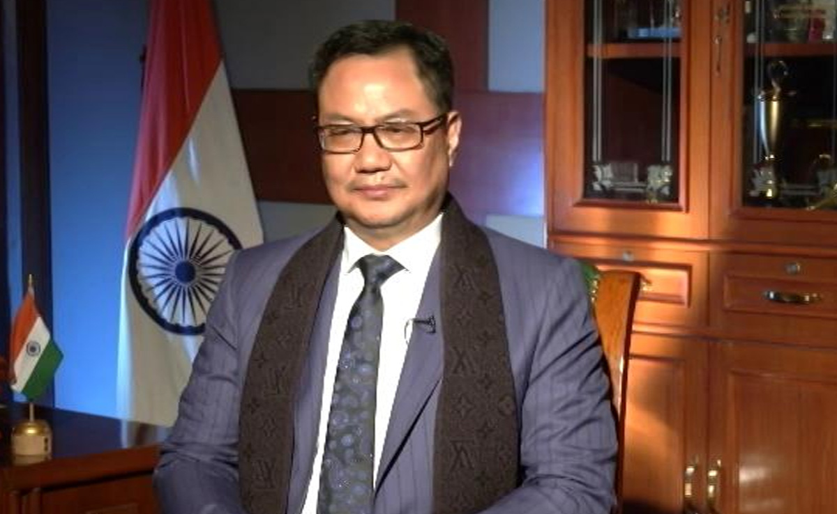 "Young Congress Leaders Leaving Because..." Kiren Rijiju Attacks Rahul Gandhi