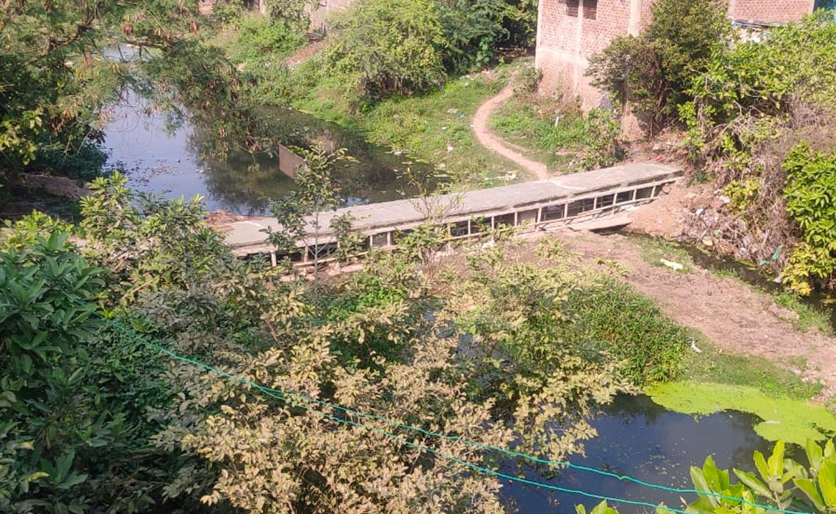 Khargone: सरकार ने नहीं सुनी तो लोगों ने चंदा इकट्ठा कर खुद बना दिया पुल, अब परिक्रमा हुई आसान, ये है पूरा मामला&nbsp;