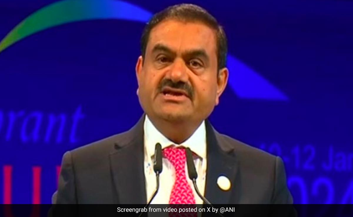 "5 साल में 1 लाख नौकरियां, कच्छ में सबसे बड़ा ग्रीन पार्क...": गुजरात वाइब्रेंट समिट में अदाणी ग्रुप के चेयरमैन गौतम अदाणी