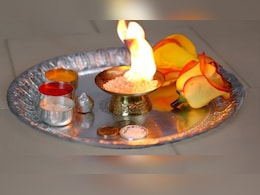 New Year 2024: नए साल में Negativity दूर करने के लिए अपनाएं ये 5 वास्तु टिप्स New Year 2024: नए साल में Negativity दूर करने के लिए अपनाएं ये 5 वास्तु टिप्स