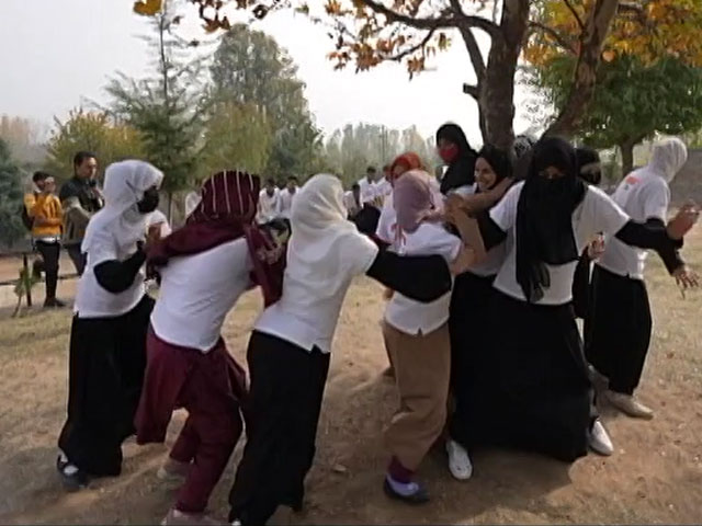 Usha Play And MOOL Sustainability Organise Kashmir's Traditional "Turai Kar"