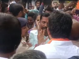 Ahead Of Ayodhya Event, Dalits Stop BJP MP From Entering Karnataka Village Ahead Of Ayodhya Event, Dalits Stop BJP MP From Entering Karnataka Village