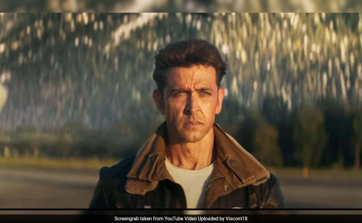 Weekend Binge: Liked <i>Fighter</i>? Watch These 5 Patriotic Films