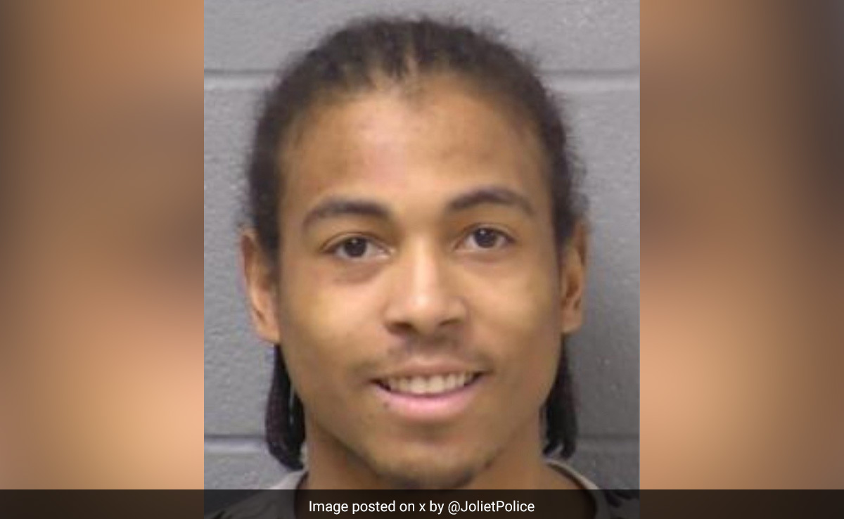 US Gunman Kills Self After Shooting 7 Dead In 2 Homes Near Chicago