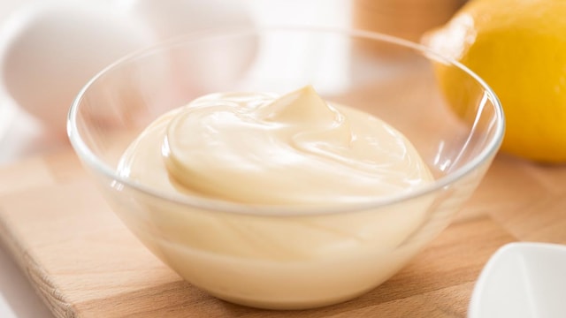 Palak Nagpal suggests preparing this delicious and nutritious homemade mayonnaise