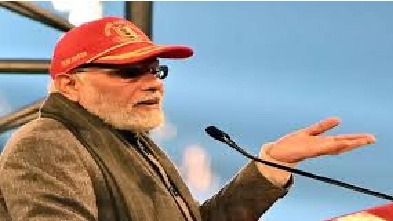 पीएम मोदी ने दिल्ली  में NCC को किया संबोधित, वाइब्रेंट गांवों के सरपंच भी हुए शामिल