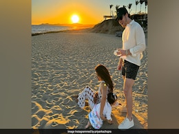 Priyanka Chopra, Nick Jonas And Malti Marie Welcome 2024 On A Beach Holiday In Cabo Priyanka Chopra, Nick Jonas And Malti Marie Welcome 2024 On A Beach Holiday In Cabo