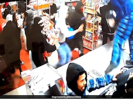 Video: Hundreds Of People Break Into US Bakery After Crashing Car, Loot Food And Cash Video: Hundreds Of People Break Into US Bakery After Crashing Car, Loot Food And Cash