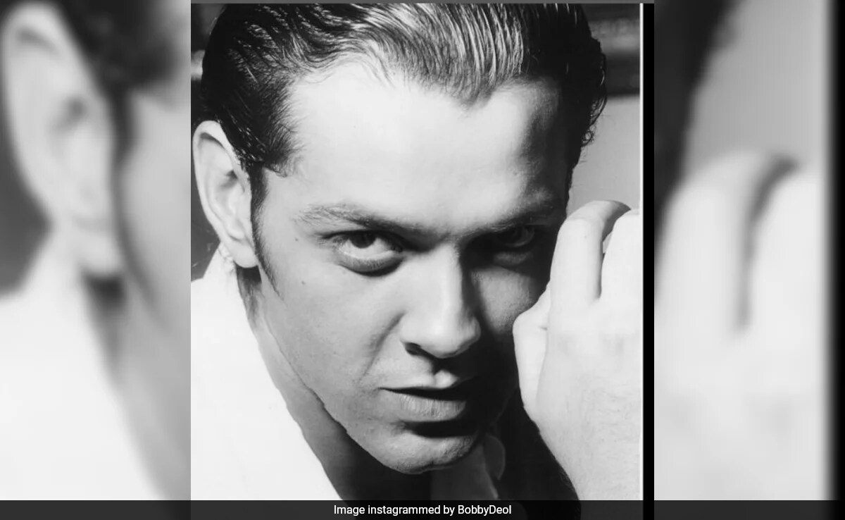 The Internet Is Obsessed With This "Retro" Pic Of Bobby Deol