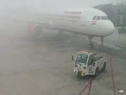 Over 27 Flights, 34 Trains Delayed, Cancelled Due To Dense Fog In Delhi Over 27 Flights, 34 Trains Delayed, Cancelled Due To Dense Fog In Delhi
