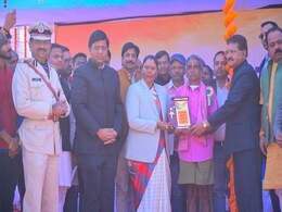 Chhattisgarh News: नारायणपुर के हेमचंद मांझी और जशपुर के जगेश्वर यादव को मिला पद्मश्री अवार्ड Chhattisgarh News: नारायणपुर के हेमचंद मांझी और जशपुर के जगेश्वर यादव को मिला पद्मश्री अवार्ड