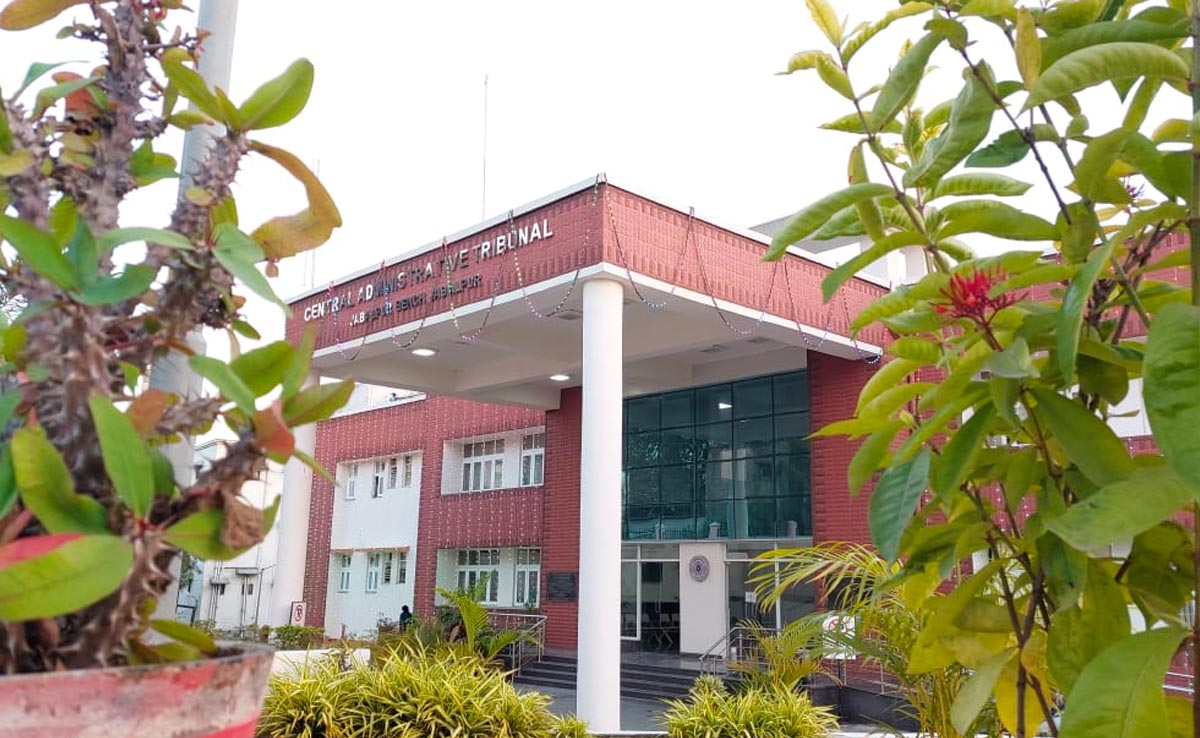 MP News : 15 वर्षों से नहीं हुई कैडर रिव्यू मीटिंग, अफसरों के प्रमोशन अटकने पर CAT ने केंद्र व राज्य सरकार को जारी किया नोटिस