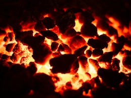 Delhi Toddler, Mother Suffocate To Death After Coal Fire Lit To Fight Cold Delhi Toddler, Mother Suffocate To Death After Coal Fire Lit To Fight Cold
