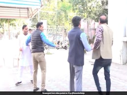 Video: In Congress vs Congress Clash, Chairs, Abuses Fly At Party Office Video: In Congress vs Congress Clash, Chairs, Abuses Fly At Party Office